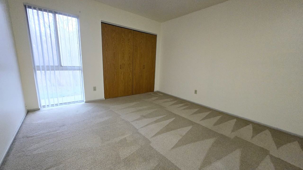 815 W Puetz Rd #815 - Photo 6 of 9