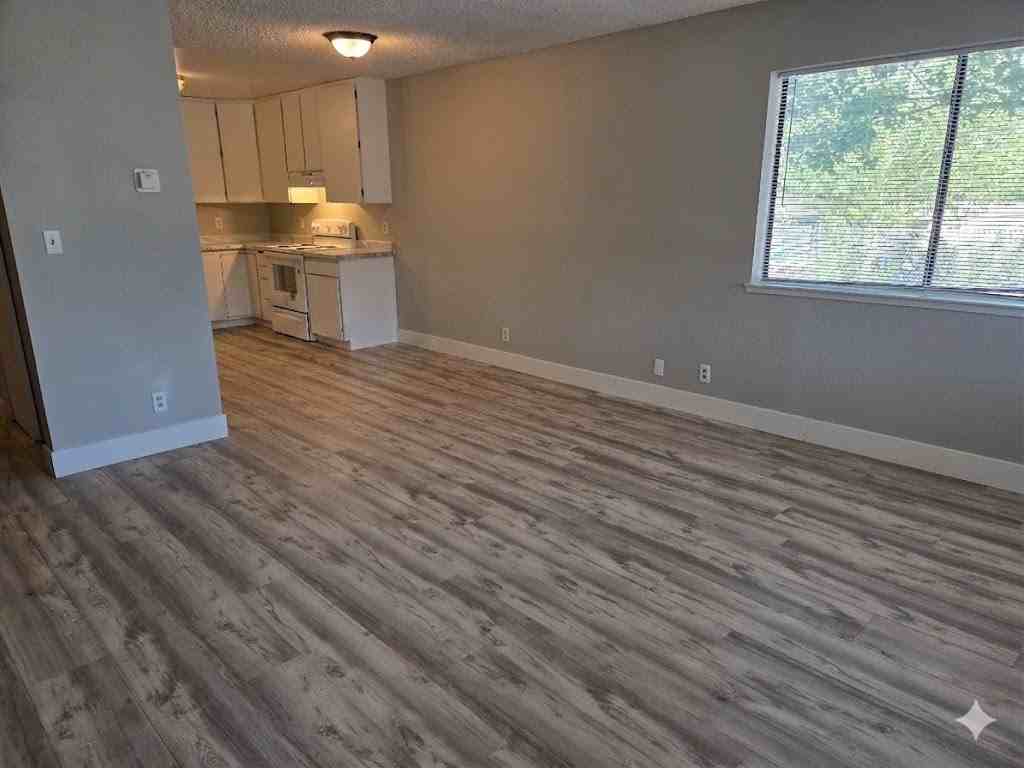 9935 Sagewood Dr - Photo 7 of 25