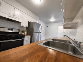 featured image of 3601 Hallmark Ln #D