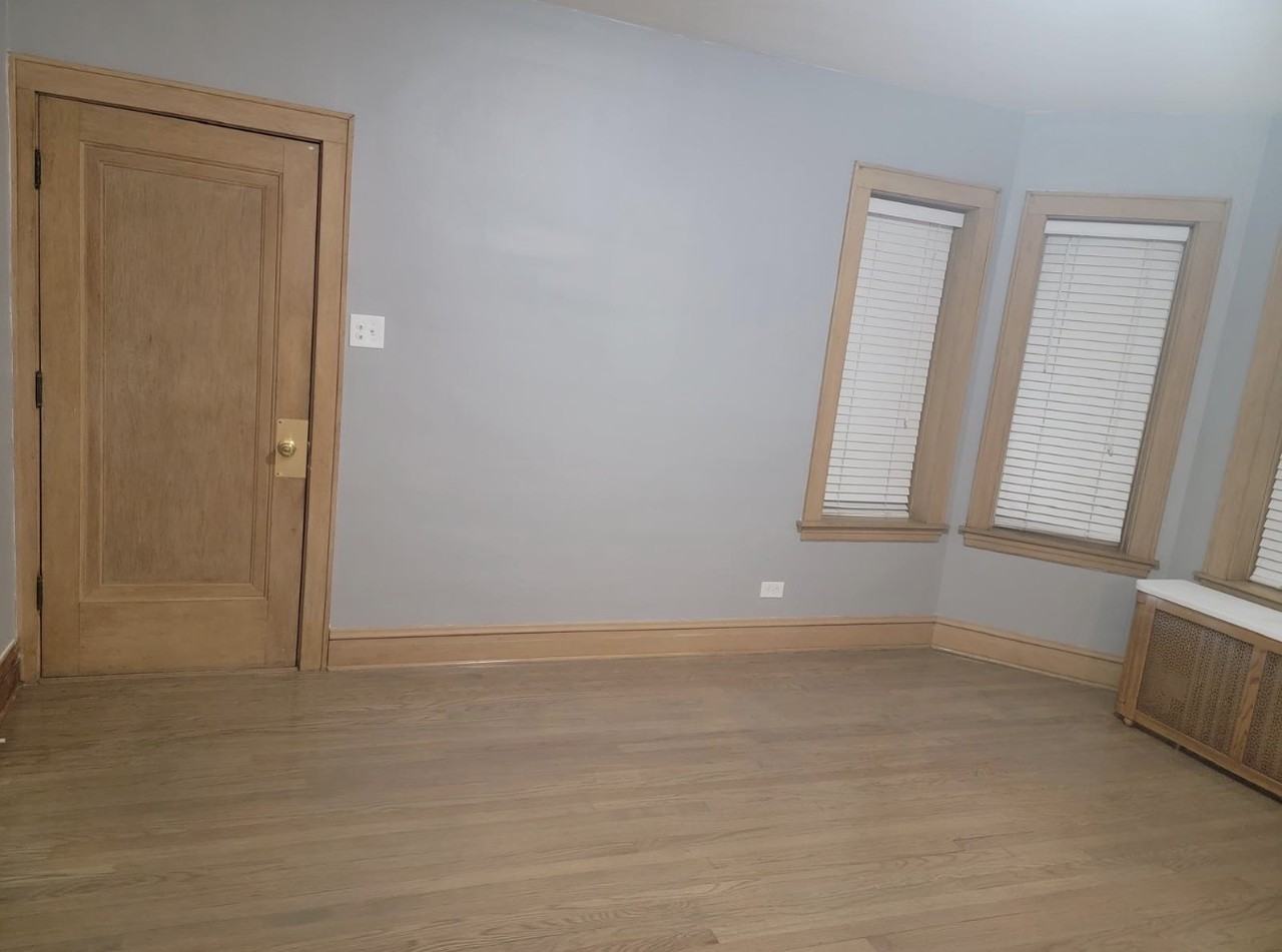 5246 W School St #1 - Photo 6 of 34