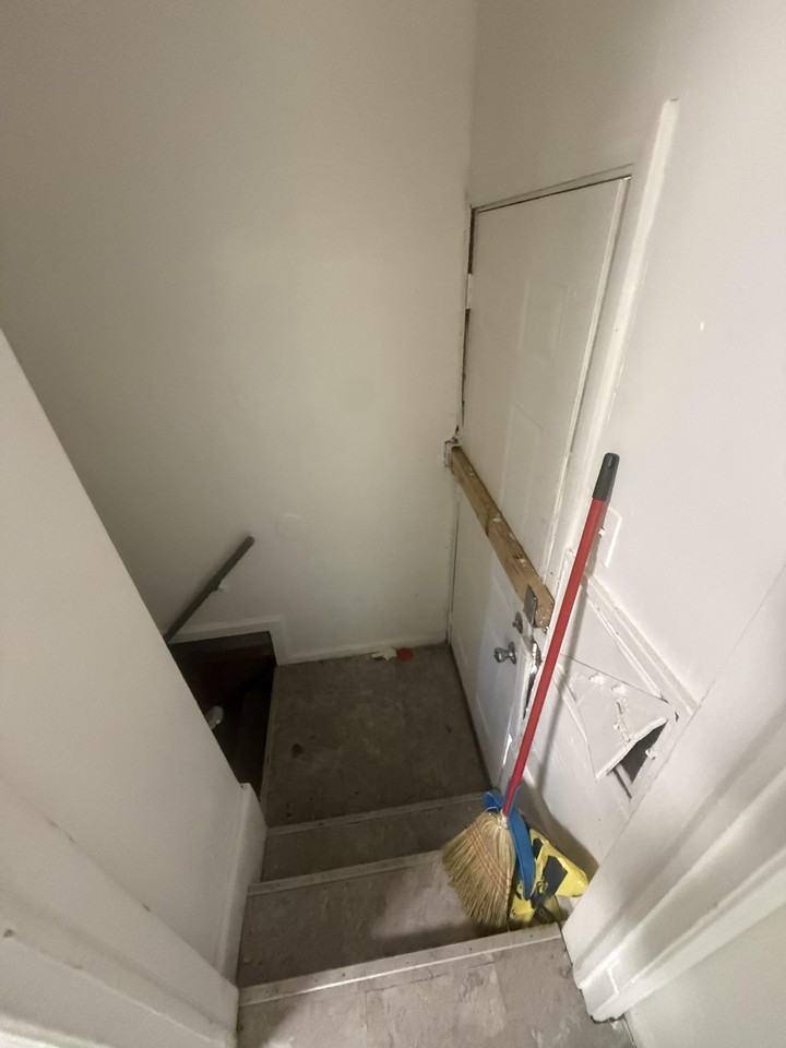 5210 Dupont St #NA - Photo 6 of 13