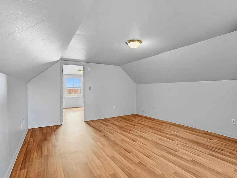 913 E Illinois Ave #NA - Photo 6 of 14