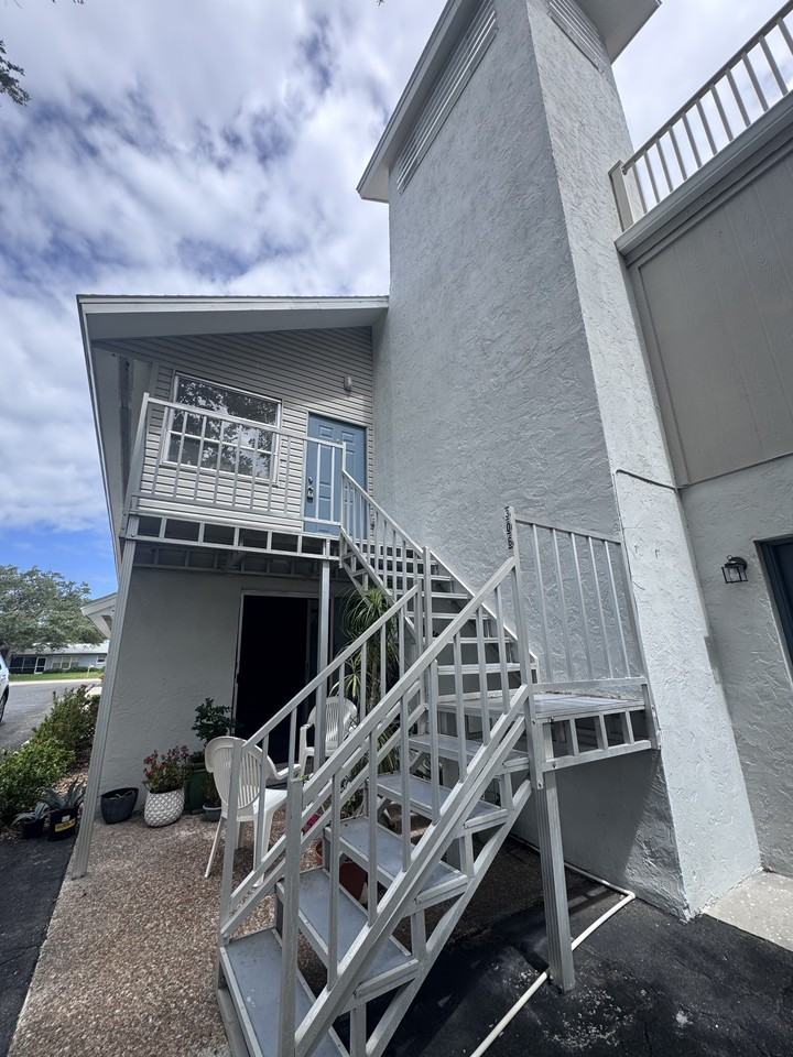 306 Parkside Dr #306