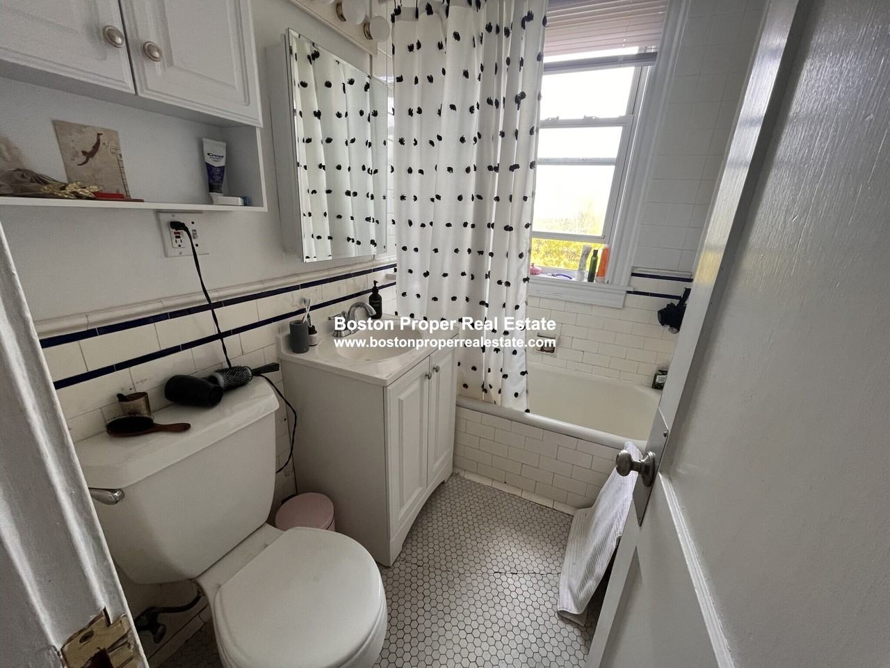 15 Melvin Ave #17 - Photo 7 of 8