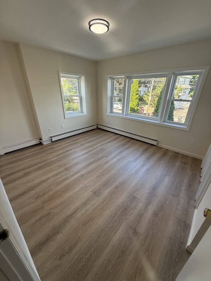 246 Stone Ave #NA - Photo 7 of 8