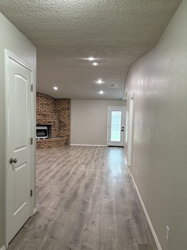 17608 E 77th St N #NA - Photo 2 of 19