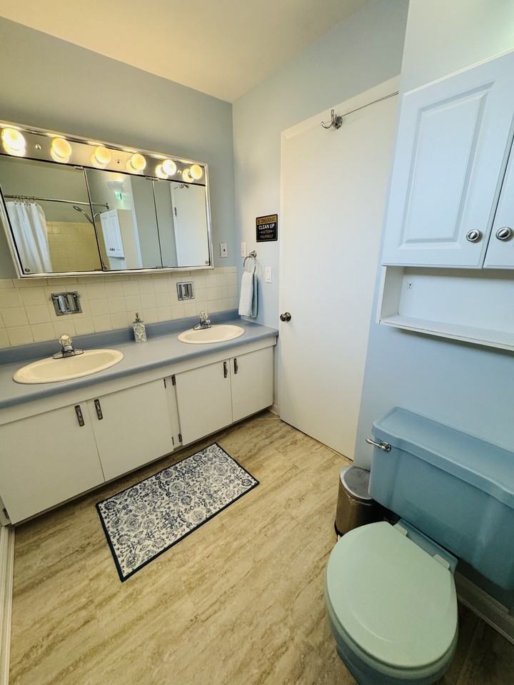 7932 Sherwood Cir N #NA - Photo 3 of 12