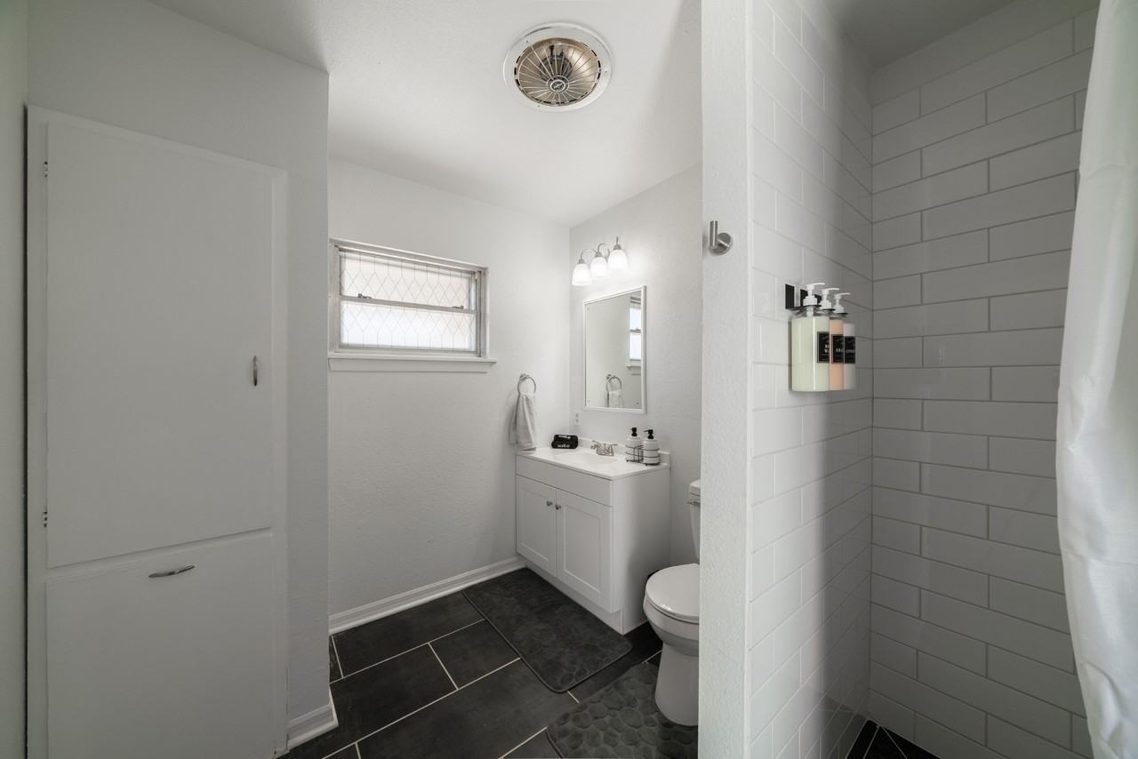 482 Hialeah Ave #NA - Photo 5 of 19