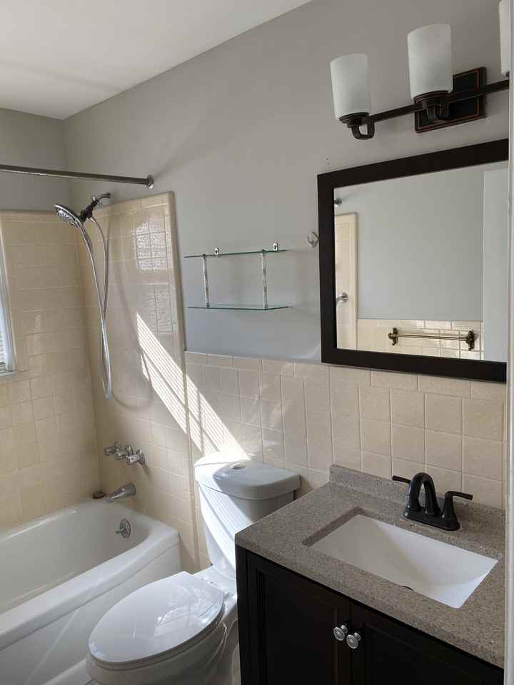 3225 Benjamin Ave #2 - Photo 7 of 11