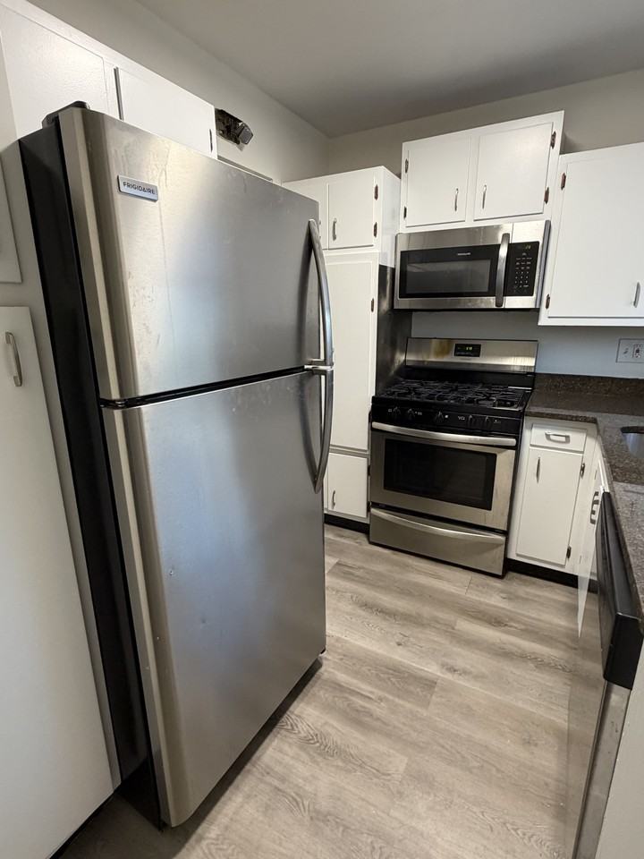 3230 Shenandoah Dr #16 - Photo 2 of 13