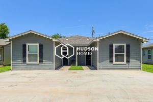 featured image of 136 E 11th St