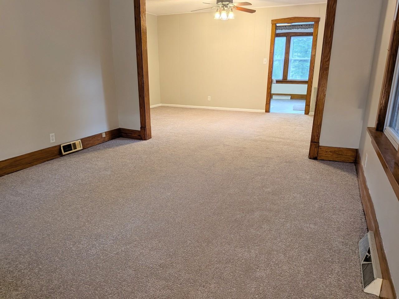 118 Harding Ave #1stFL - Photo 3 of 12