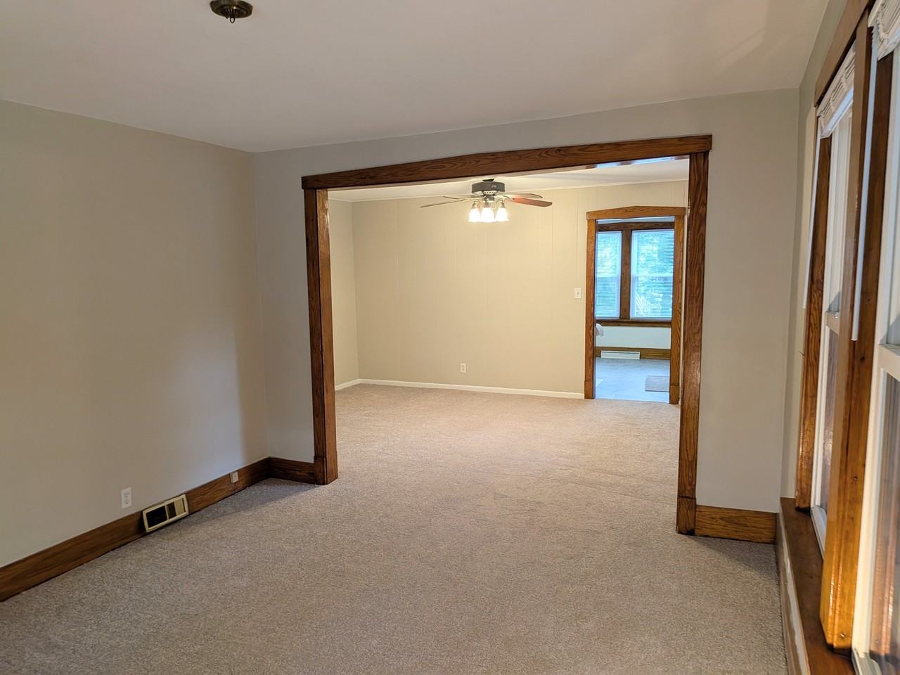 118 Harding Ave #1stFL - Photo 4 of 12