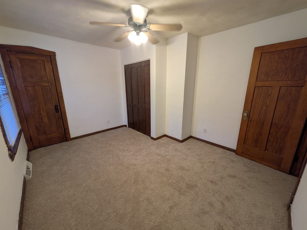 118 Harding Ave #1stFL - Photo 6 of 12