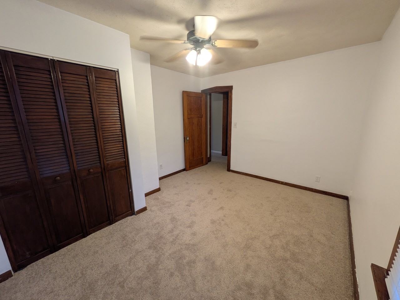 118 Harding Ave #1stFL - Photo 7 of 12