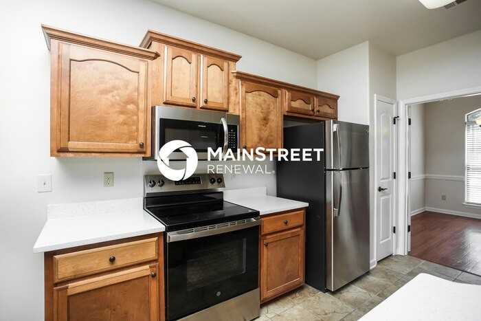 1419 Sawmill Creek Ln - Photo 6 of 18