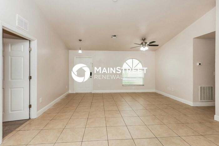 4008 15th St W - Photo 4 of 17