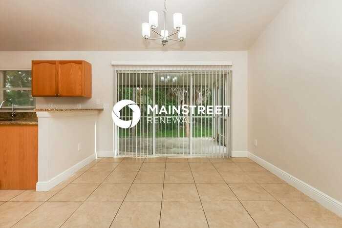 4008 15th St W - Photo 5 of 17
