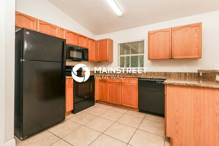 4008 15th St W - Photo 7 of 17