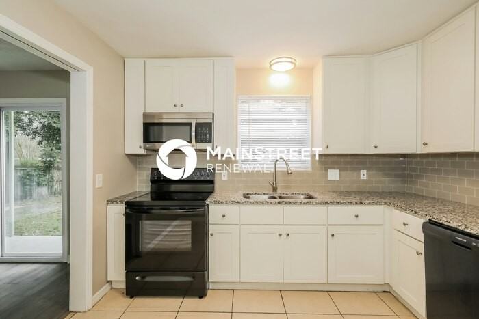 3713 Hoover Ln - Photo 7 of 15