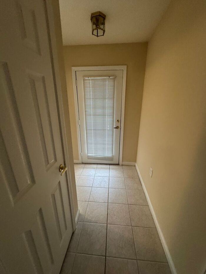 11240 Centway Park Dr - Photo 3 of 23