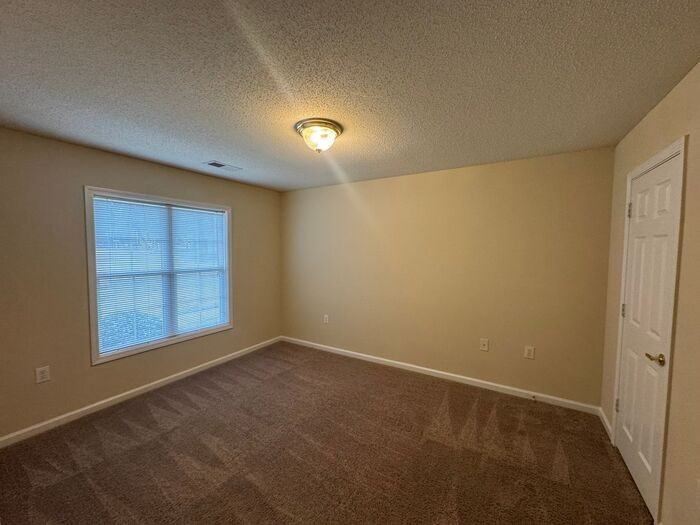11240 Centway Park Dr - Photo 4 of 23