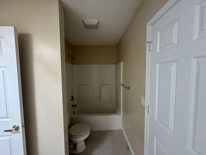 11240 Centway Park Dr - Photo 7 of 23