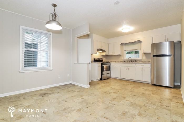 2713 Ernest St - Photo 6 of 11