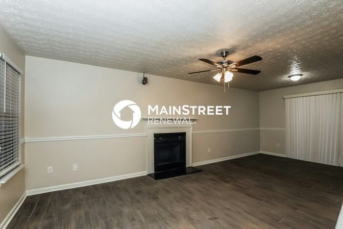 6722 Bent Creek Dr - Photo 2 of 18