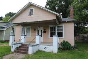 featured image of 241 Marion St