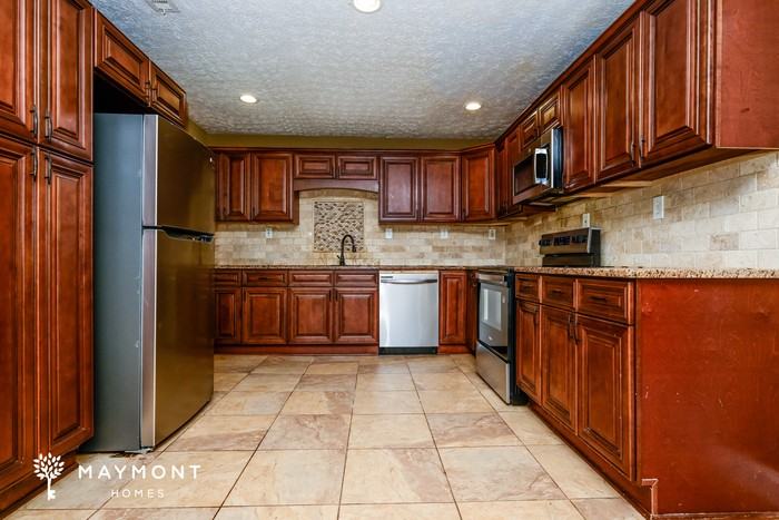 325 Longview Rd - Photo 6 of 14