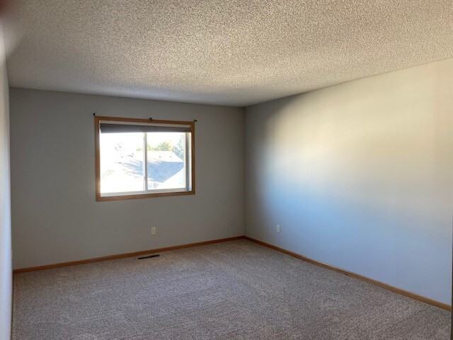 689 Kingfisher Ln #K - Photo 4 of 9