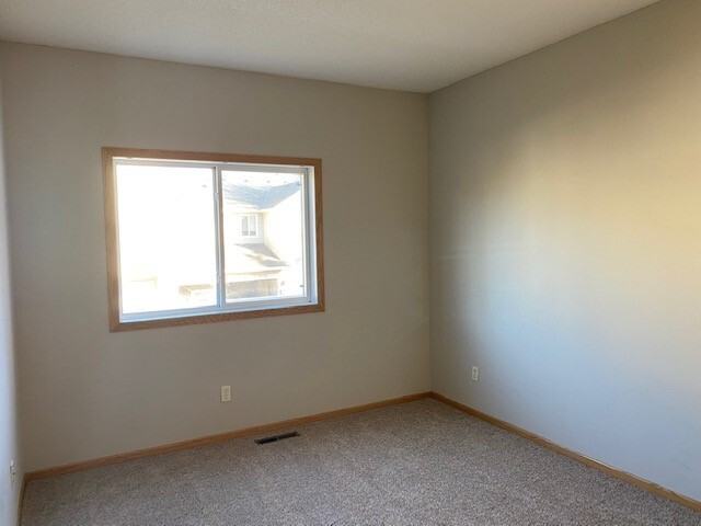 689 Kingfisher Ln #K - Photo 7 of 9