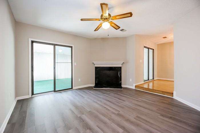 201 Walker Way - Photo 2 of 10