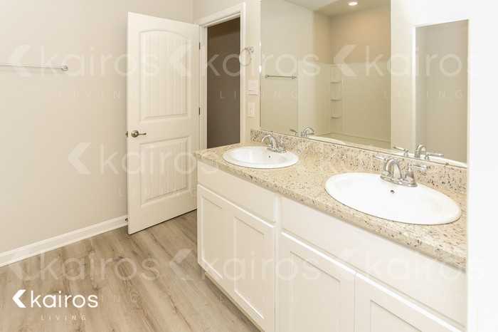 13629 Bellacosa Ave - Photo 7 of 16