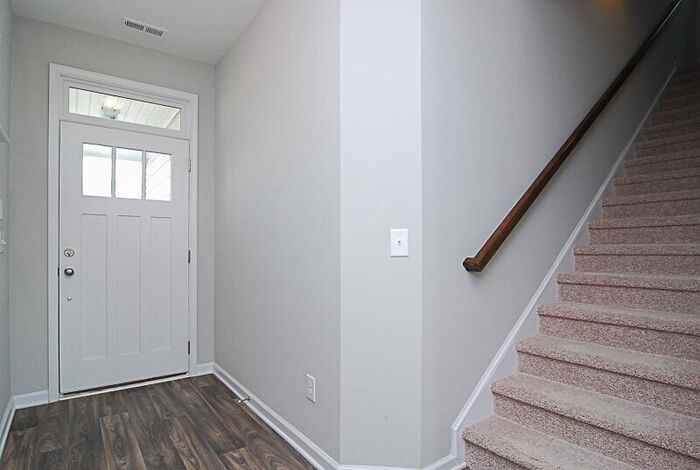 421 Hosea Ct - Photo 3 of 36