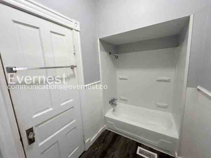 4308 Nebraska Ave #B - Photo 7 of 18