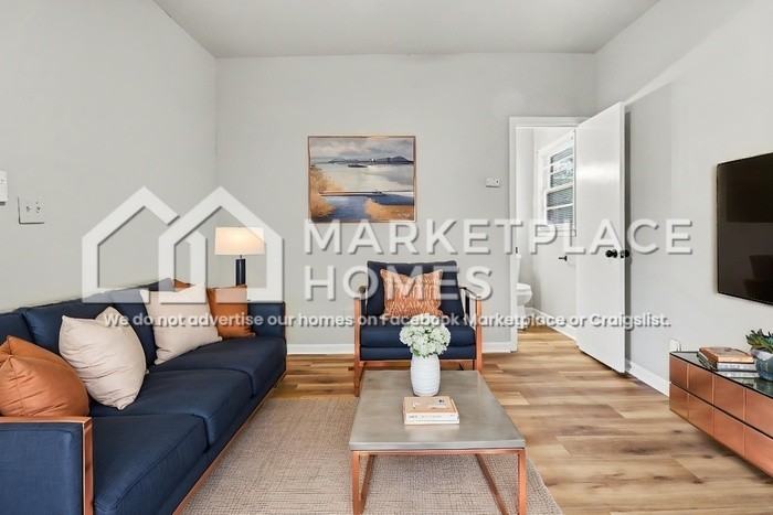 876 Custer St #G1 - Photo 3 of 12