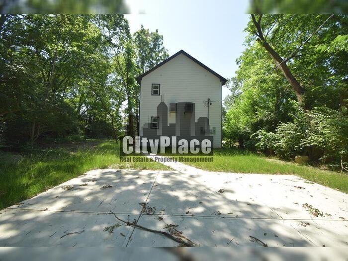 1722 Ingram St #A - Photo 5 of 20