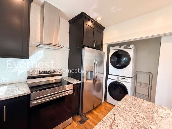 112 Crest Dr - Photo 3 of 25