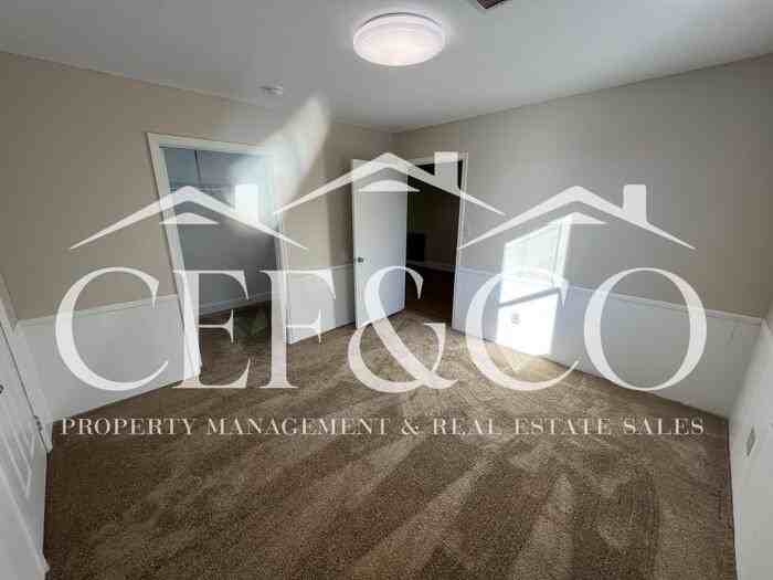 445 Pine Hills Rd - Photo 7 of 22
