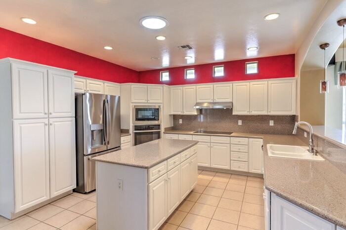 884 N Keyes Rd - Photo 7 of 46