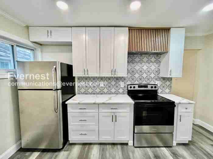 1000 Hill St Se #A - Photo 4 of 18