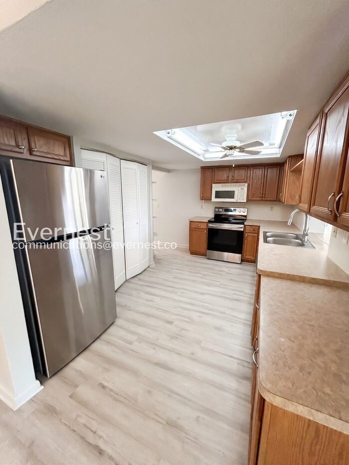 7810 Cayuga Dr - Photo 6 of 28