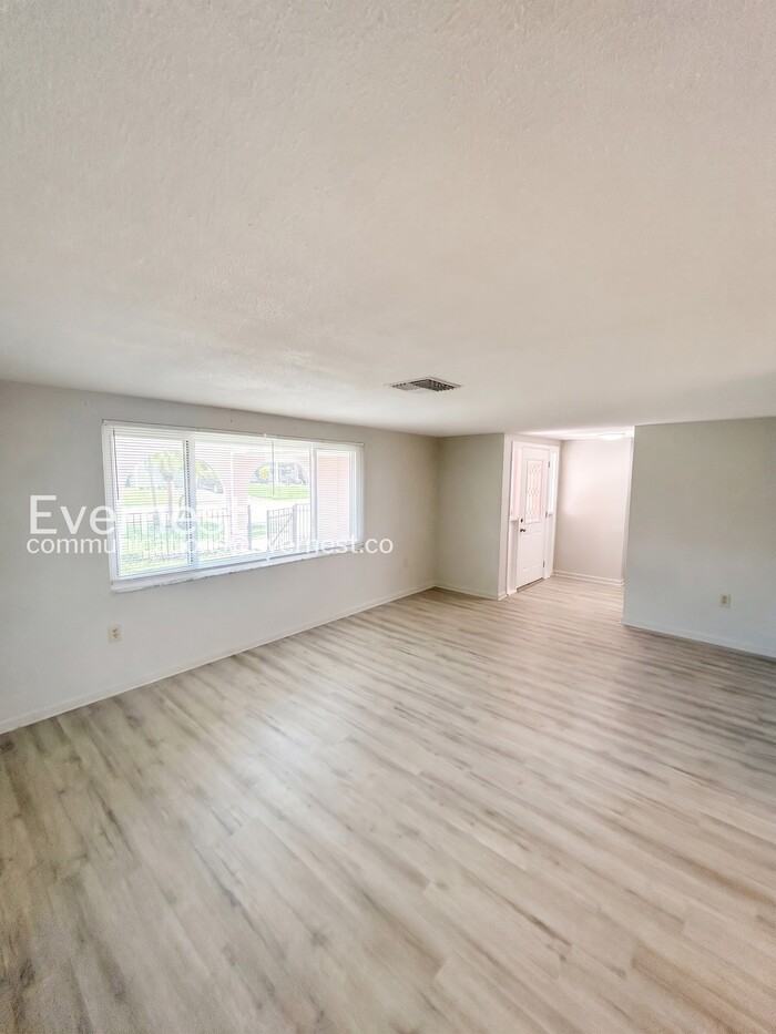 7810 Cayuga Dr - Photo 7 of 28
