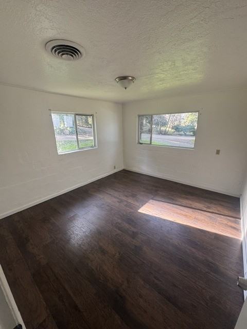 3356 Cypress Ave - Photo 6 of 13