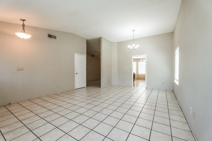 7654 Zephyr Hills Way - Photo 5 of 16