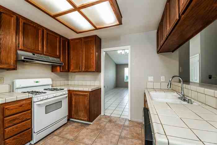 7654 Zephyr Hills Way - Photo 6 of 16