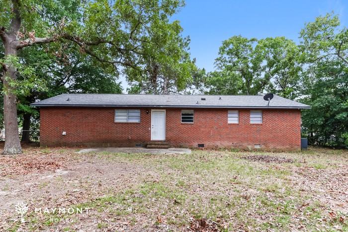 4113 N Sylvania Ct - Photo 3 of 3