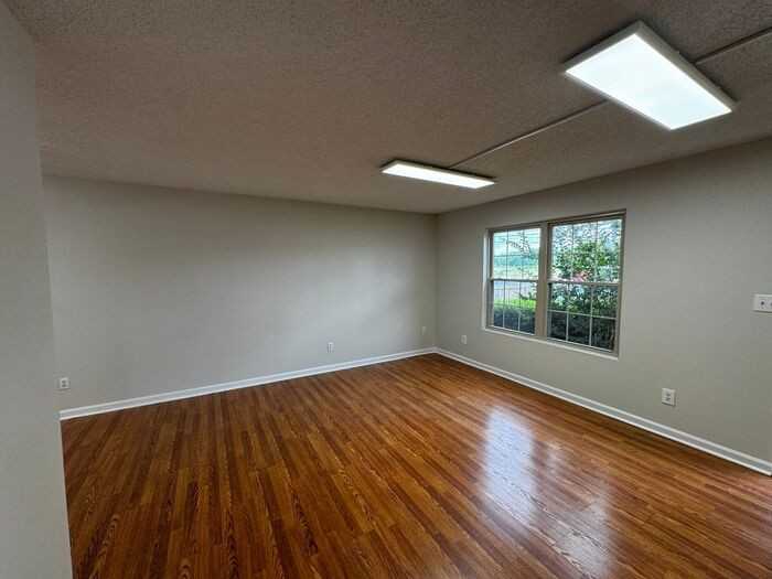 1775 Jeff Rd Nw #B - Photo 5 of 21